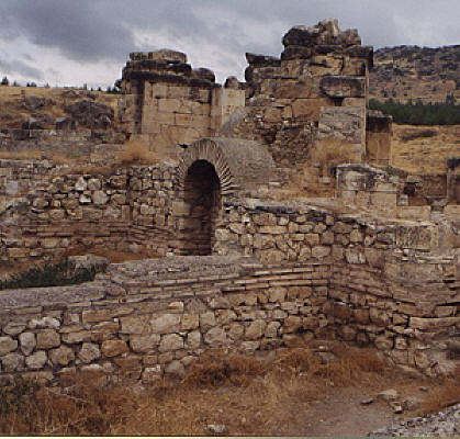      (Hierapolis, . , Pamukkale)