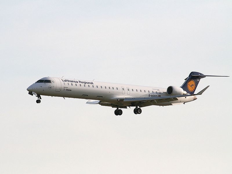 Bombardier_CRJ_900-airplane-Lufthansa_CityLine