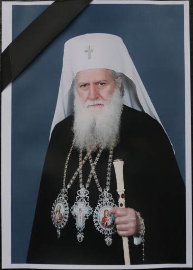 Patriarch-Neofit-of-Bulgaria-mourning-the-good-patriarch-of-the-Bulgarian-Church